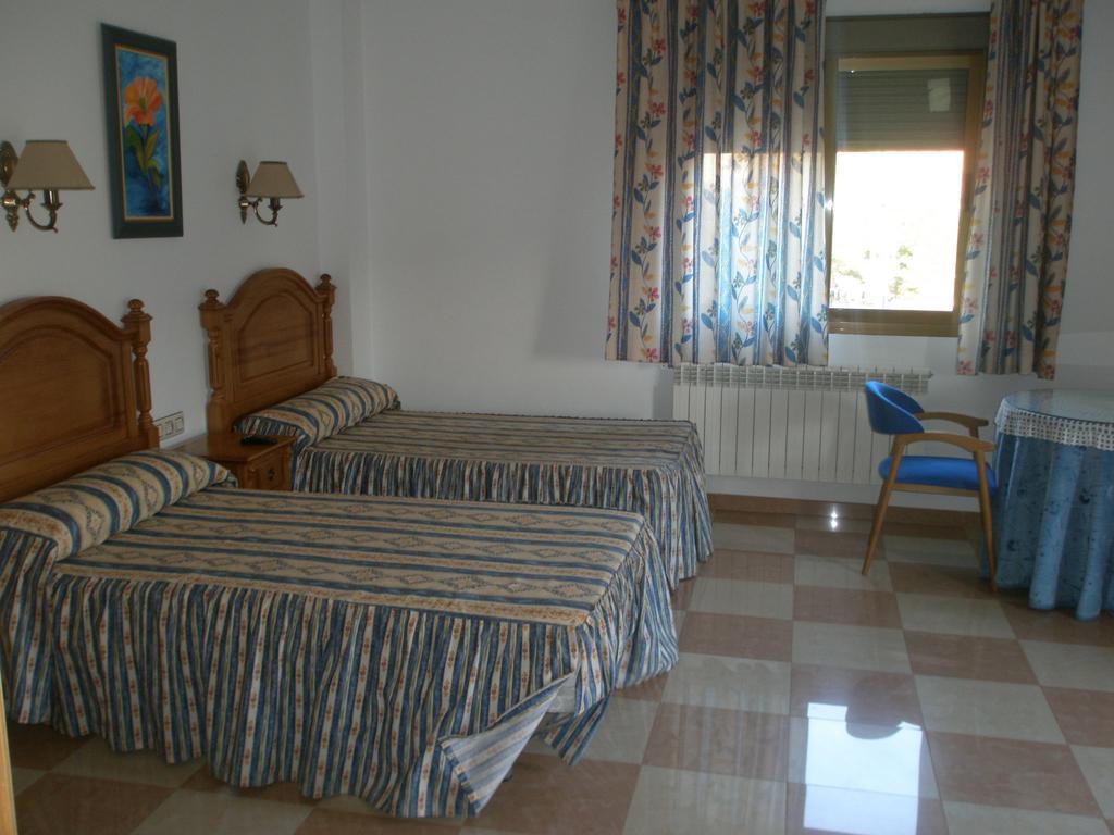 Hostal Los Rosales อัลการาซ ห้อง รูปภาพ